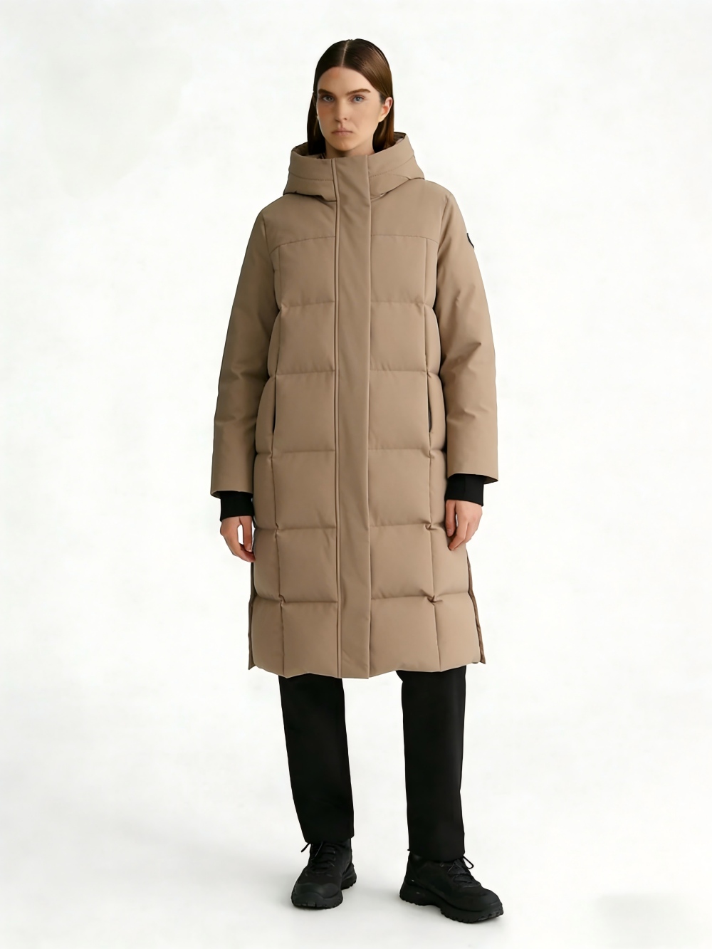 LOVEXUAN Premium Women's Hooded Long Outdoor Down Parka 380g Filled Duck Down Winter Coat Wholesale High Quality Puffer Jacket