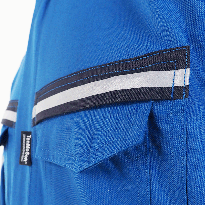 One Piece Design Pockets