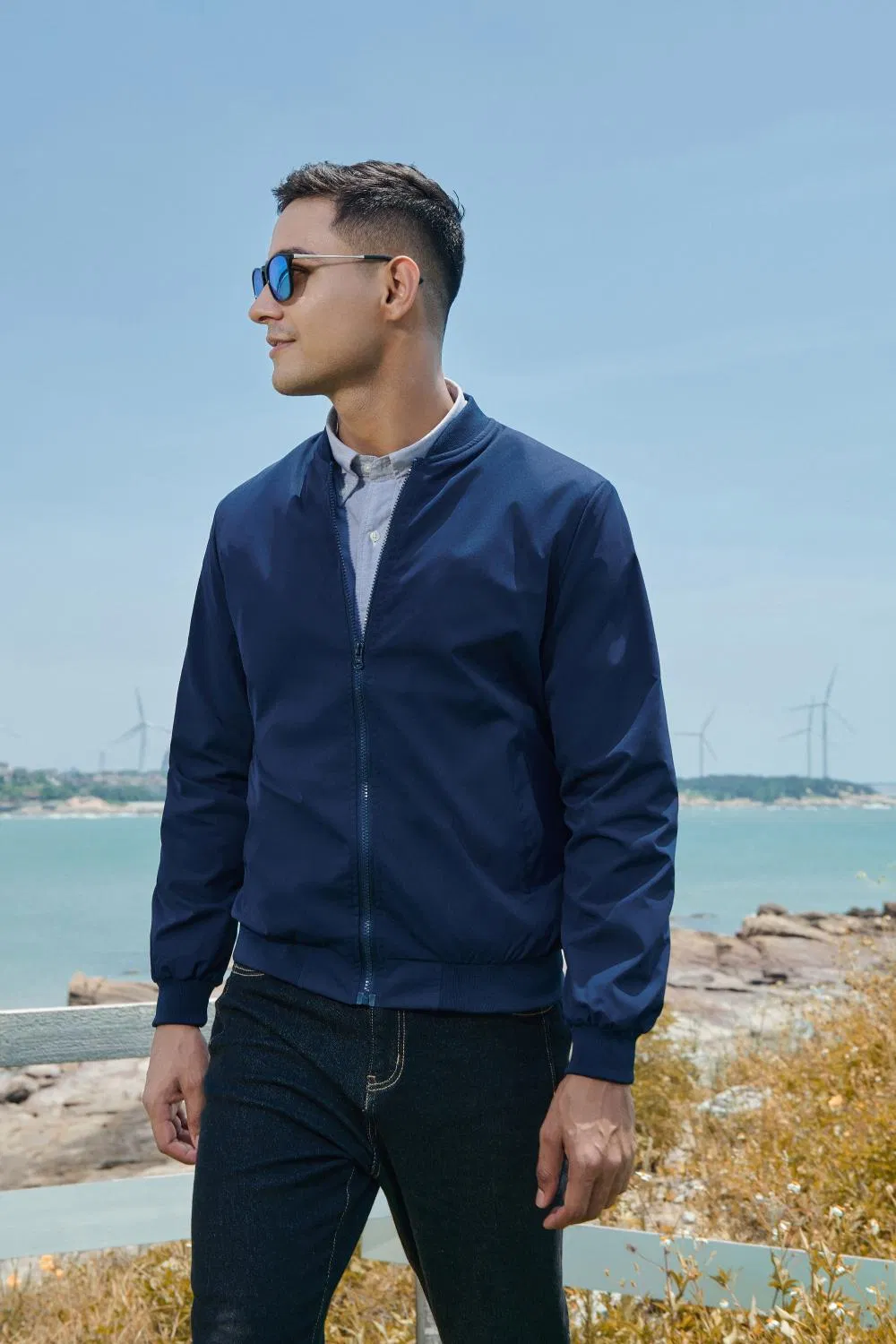 Soft Shell Unisex Windbreaker Jacket Waterproof Lightweight Hooded Hiking Breathable Polyester Nylon Windbreaker Tracksuit