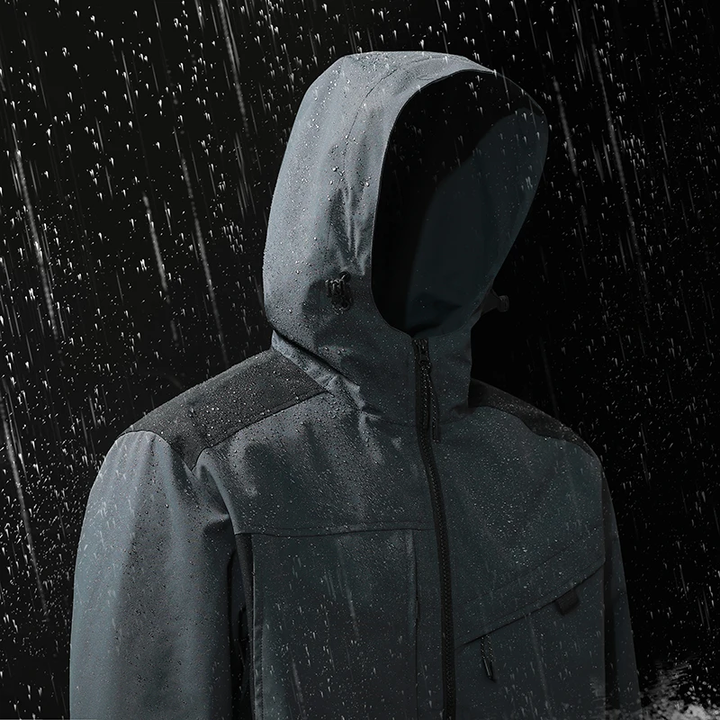 Wholesale Men's Customized 100% Polyester Rain Jacket Windproof And Breathable With Sporty Style OEM Logo For Outdoor Work