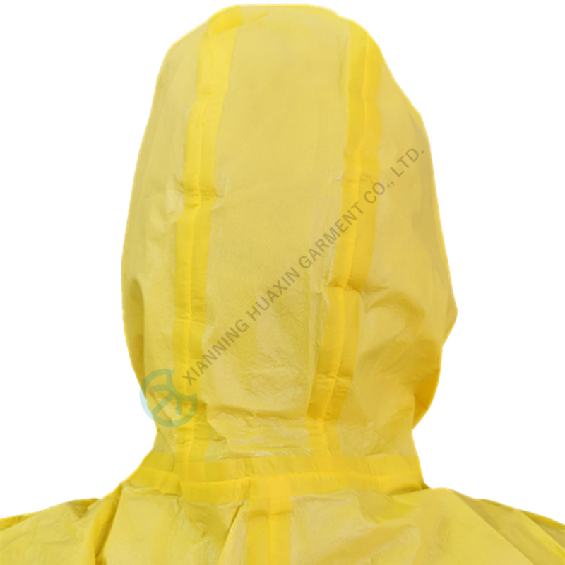Three pieces hood detail