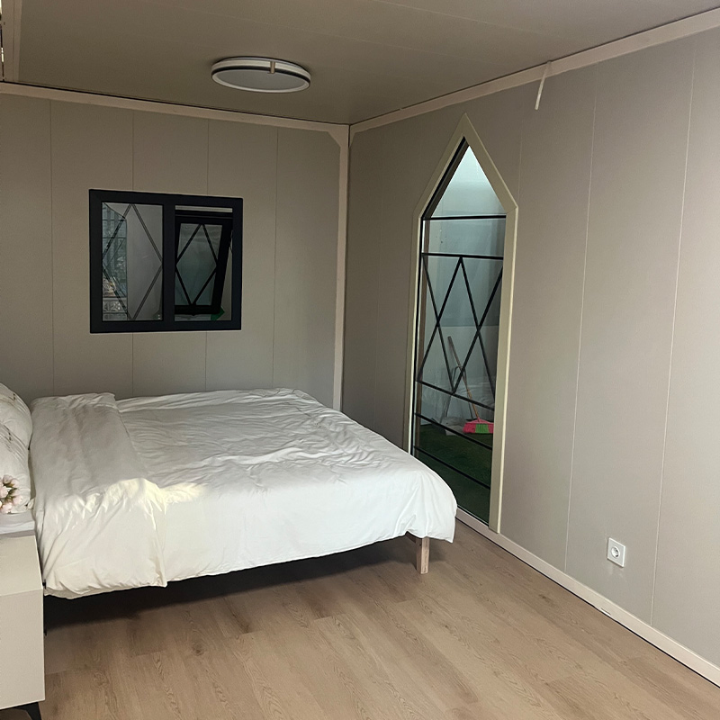 Luxury 2 Bedroom Expandable Container House with Solar Ready for off-Grid Cabin