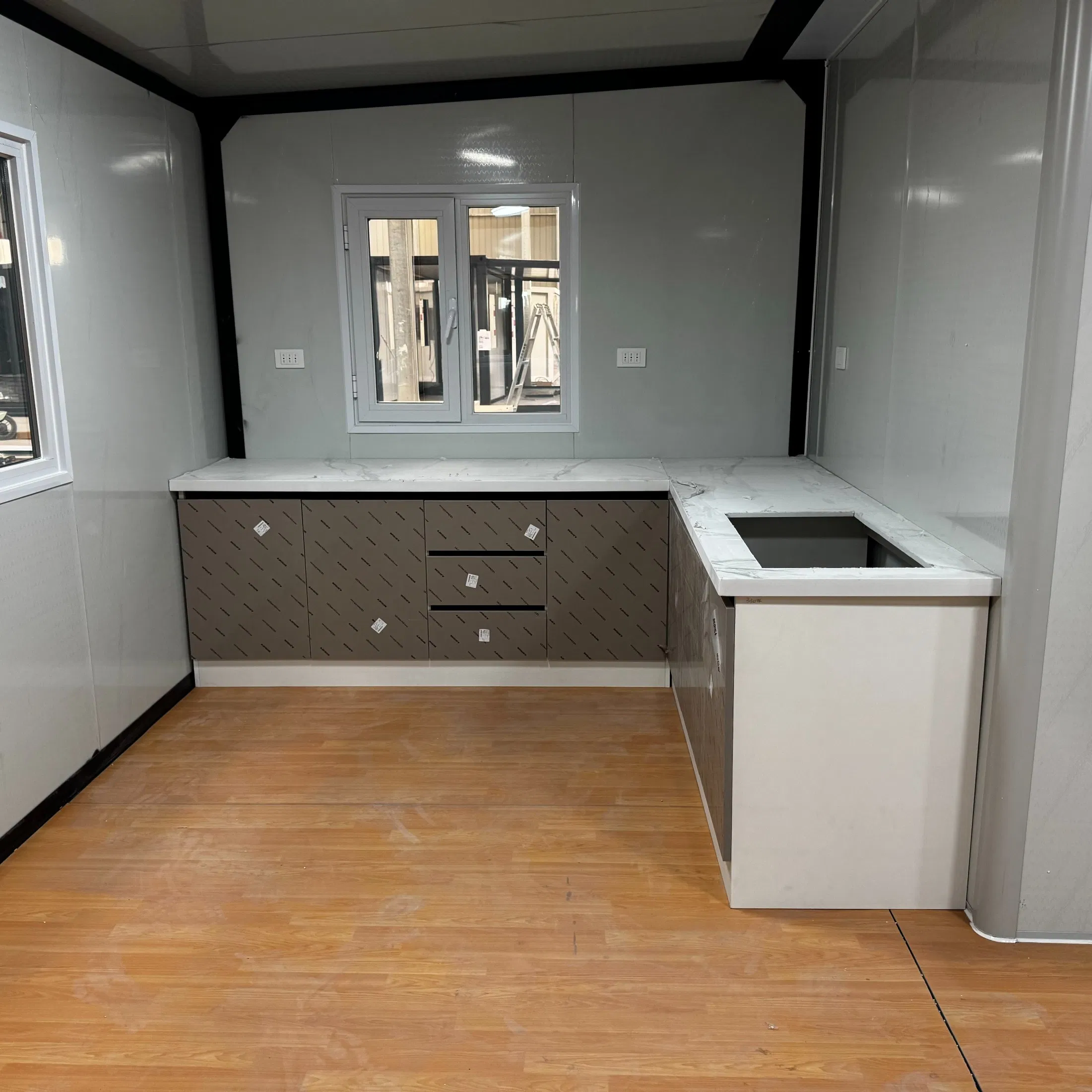 20FT 30FT 40FT off-Grid Expandable Container House Pre-Wired for Solar, Includes Water Tank Mounting and Composting Toilet Option