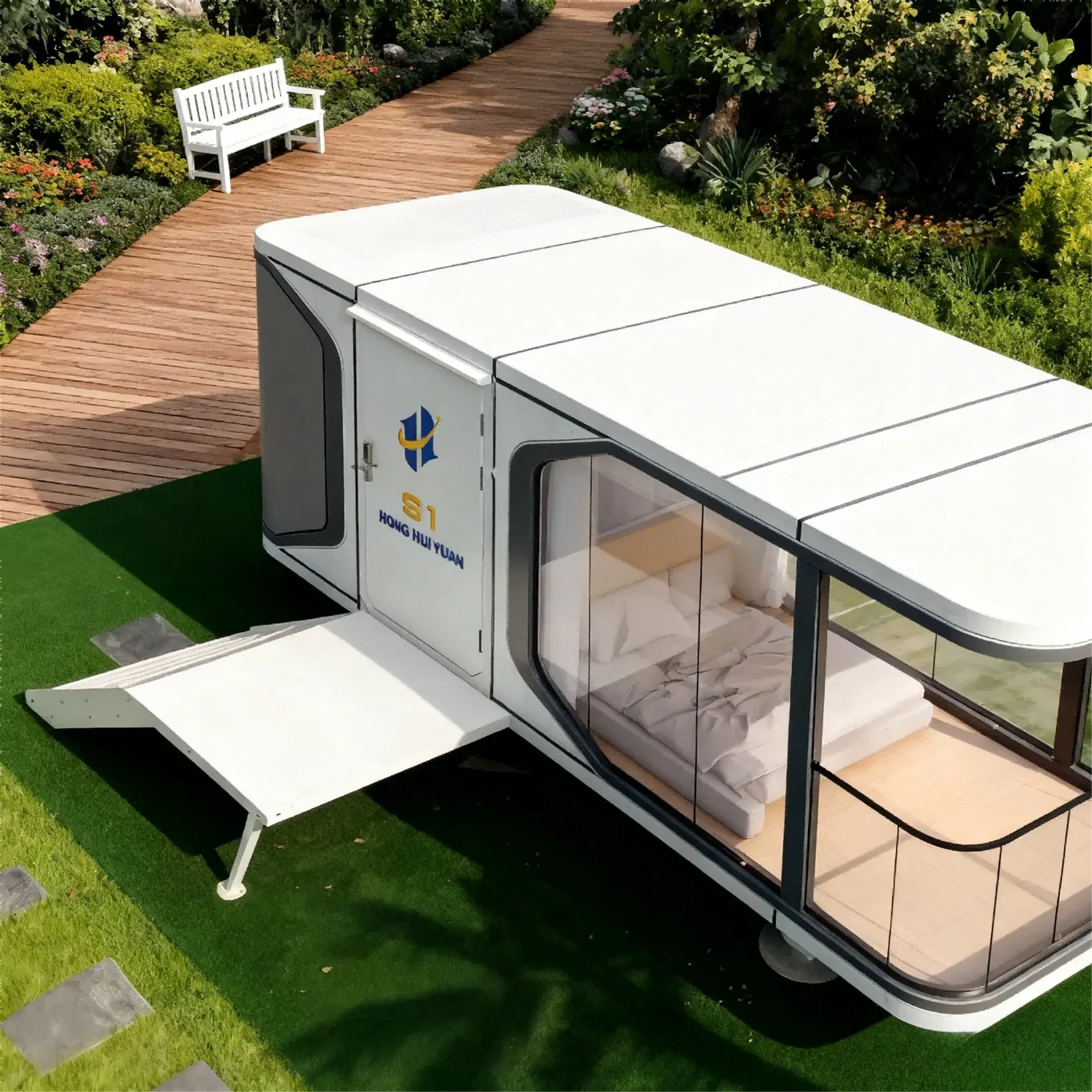 Steel Structure Container House Prefabricated Home off-Grid Solar Powered Capsule House