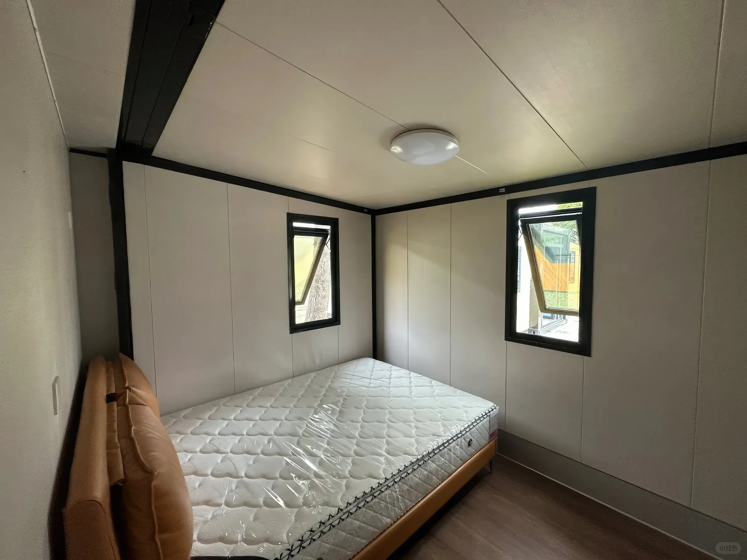 20FT 40FT Luxury Modular Prefabricated Double Wing Expandable Container House