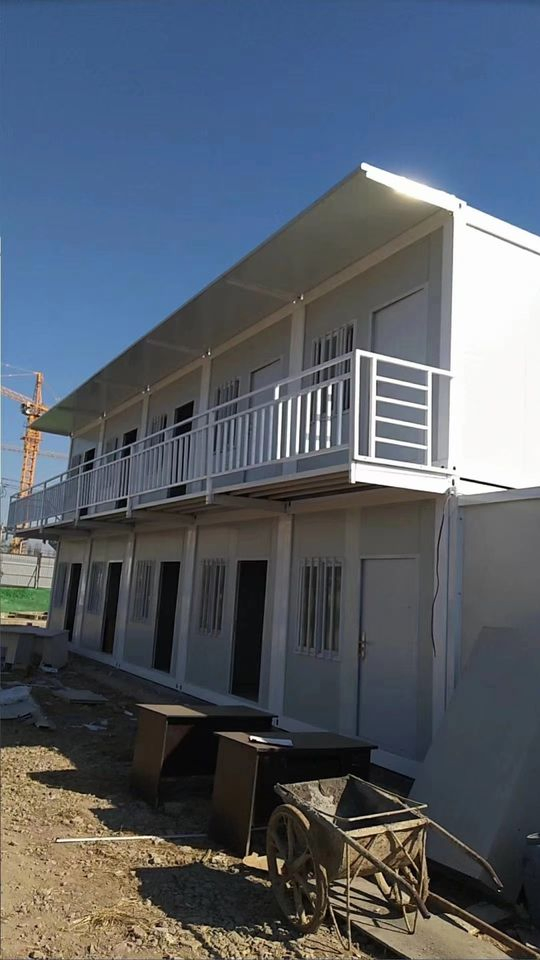 Low Cost Modular Building High Quality Environmental Prefabricated Container House Apartment
