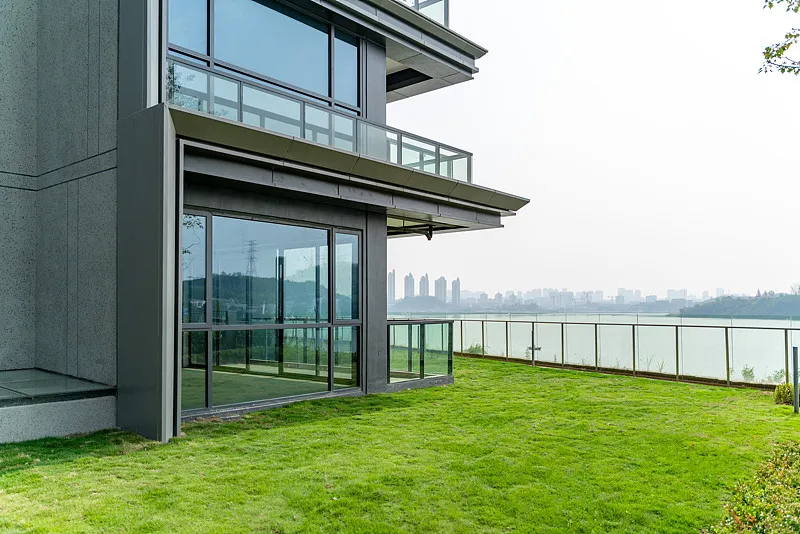 Prefabricated Portable Luxury Mobile Bedrooms Container House Prefab Light Steel Structure Modular Prefab Steel Villa