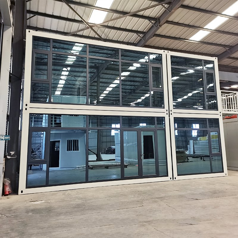 Prefabricated Container Housing Modular Flat-Roofed Units Are Ready to Install and Use for Construction Site Hospitals and Dormitories