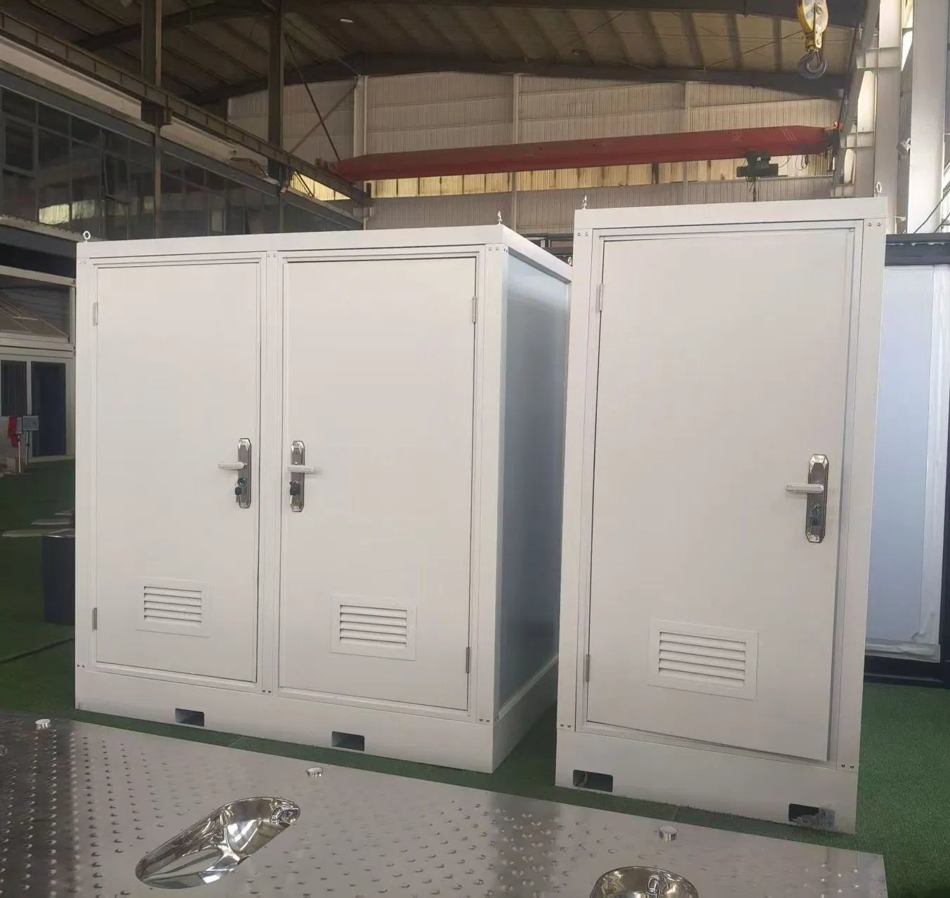 Durable Mobile Toilet Unit for Outdoor Events and Construction Site Sanitation Use