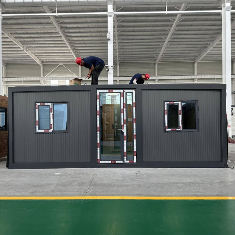 High Strength 10FT Expandable Container House Unit for Military Use with Secure Design
