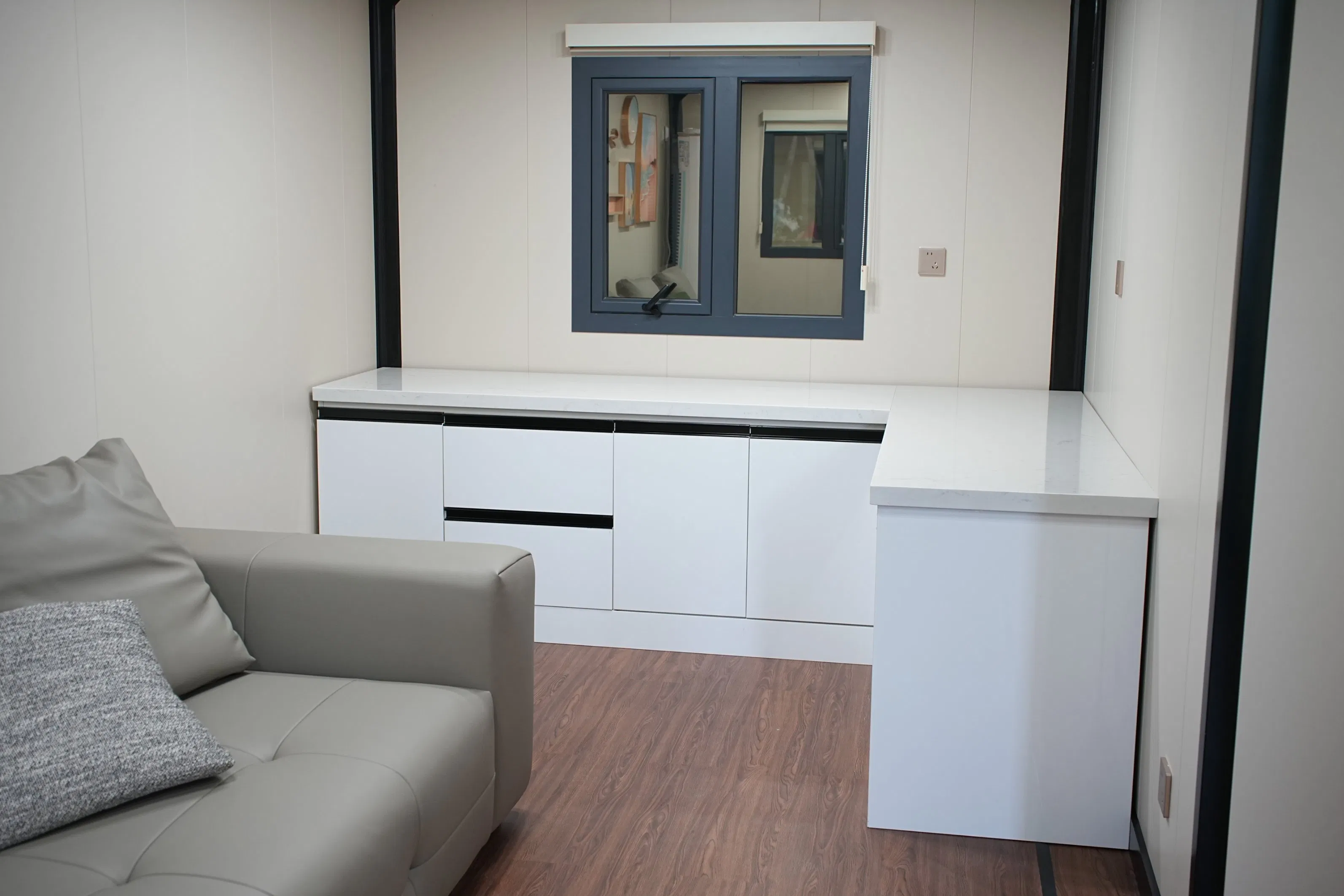 Modular Prefabricated Container House Living Tiny Homes Portable Expandable Container House Prefab Portable Expandable Flat Pack Modular Container