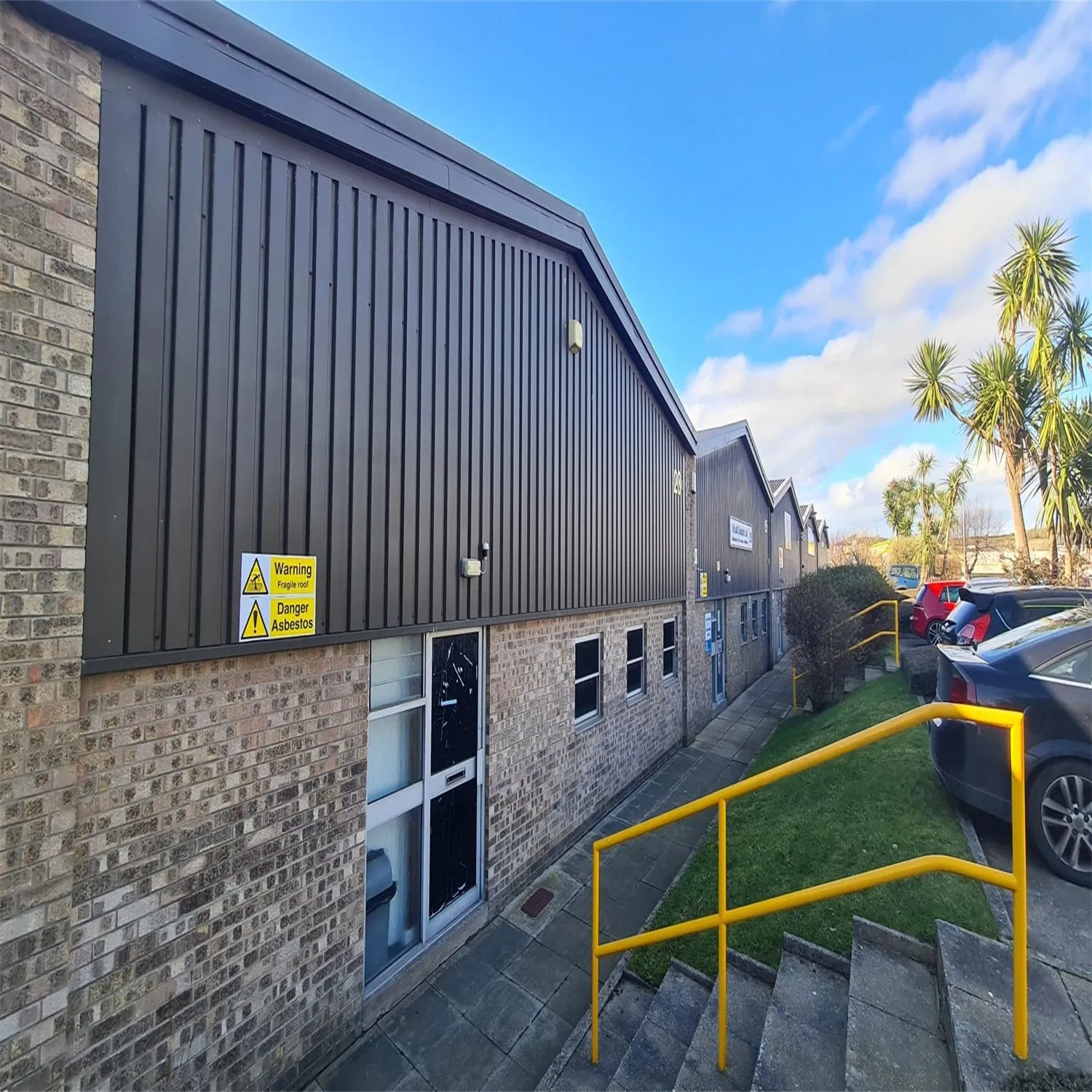 Hot Sale Multi-Story Luxury Indoor Flat Pack Building Modular Mobile Design 20FT Prefabricated Container Modular Homes Prefab Houses with Toilet