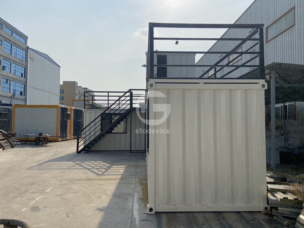 Industrial Chic Coffee Shop Made From Shipping Containers