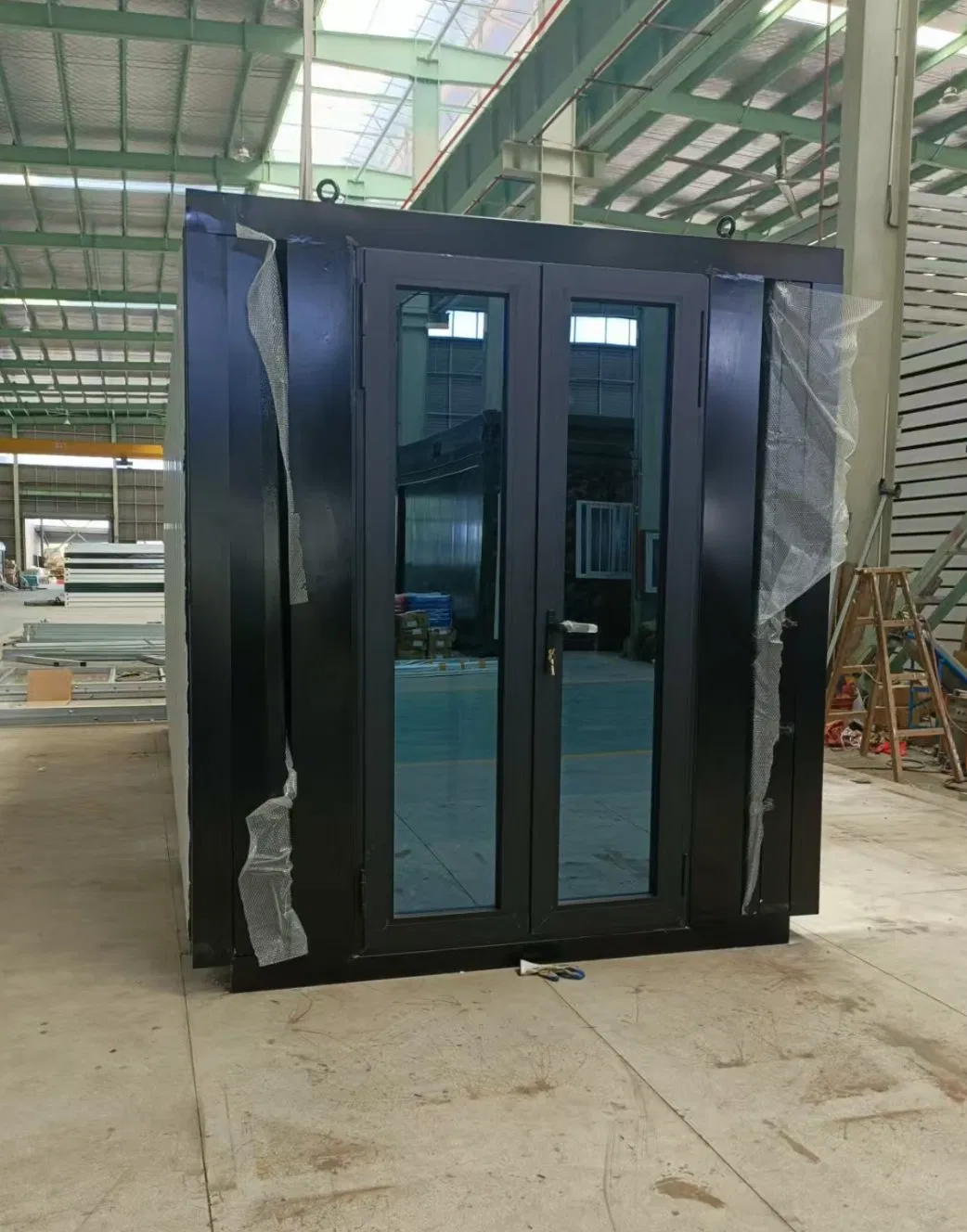 off-Grid Expandable Prefabricated Container Capsule House - Solar Powered Tiny House