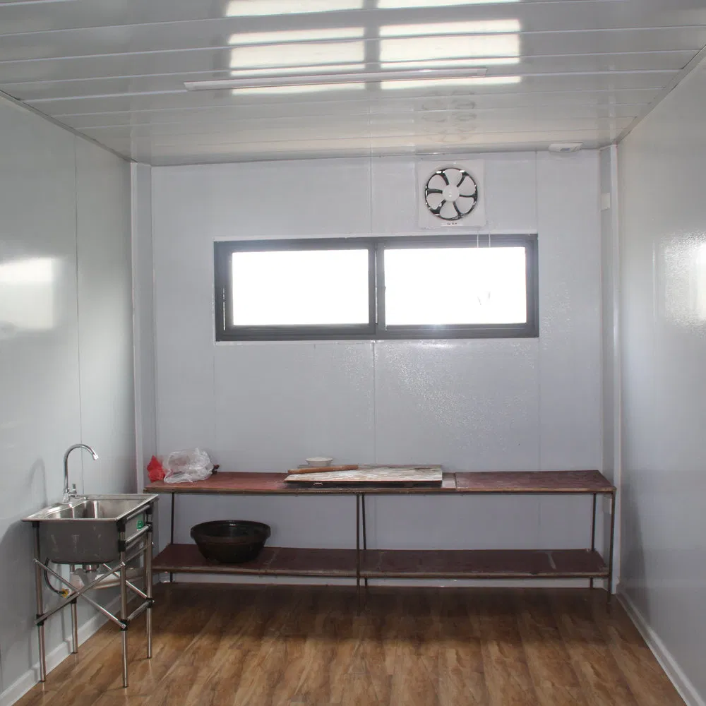 Short Construction Period Durable Detachable Prefab Container House for Emergency Shelters