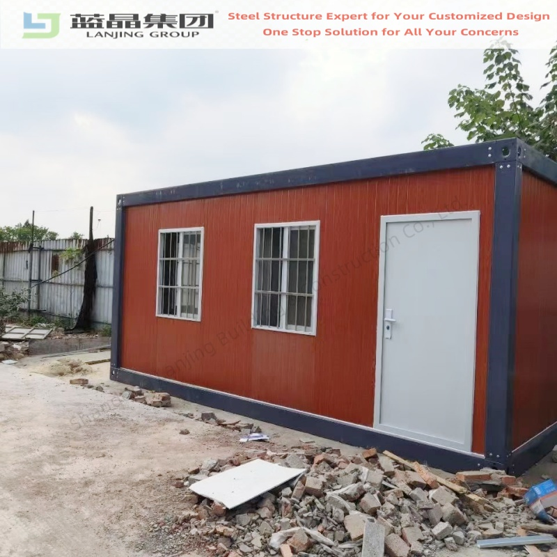 Quickly Assembled Prefabricated Flat Pack Container House Housing Solution