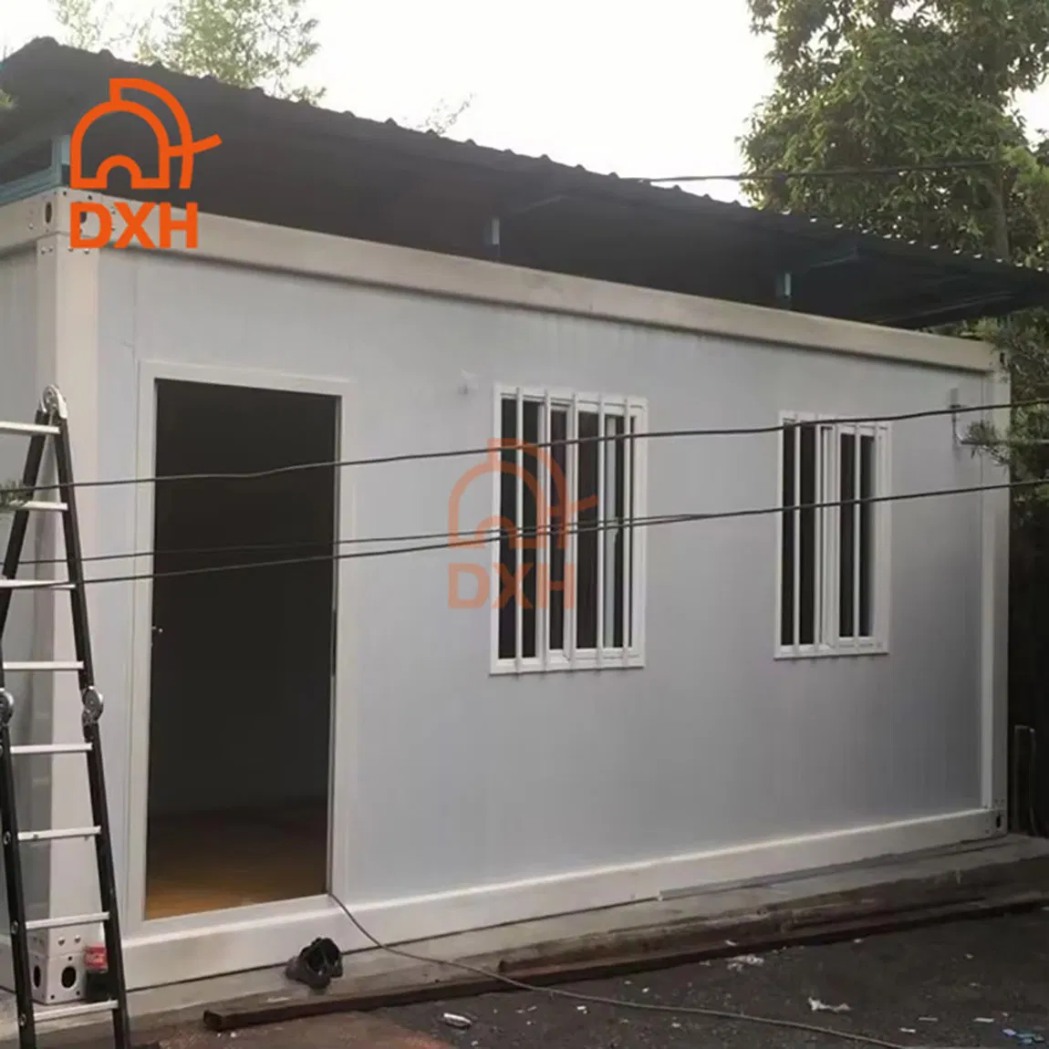 Dxh Portable Factory Customized Store Living Office Prefabricated Warehouse 20FT Suzhou Storeroom Airbnb Flat Pack Camping School Classroom Container House