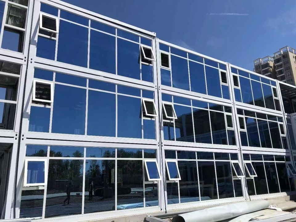 Low Cost Modular Building High Quality Environmental Prefabricated Container House Apartment