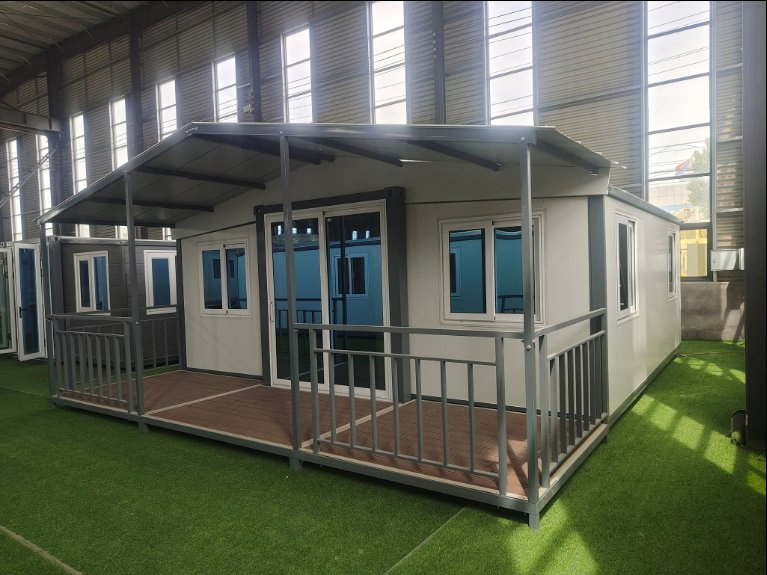 Double Wing Foldable Easy to Assemble Expandable Container House for Hotels