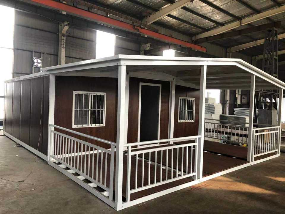 Low Cost Modular Building High Quality Environmental Prefabricated Container House Apartment