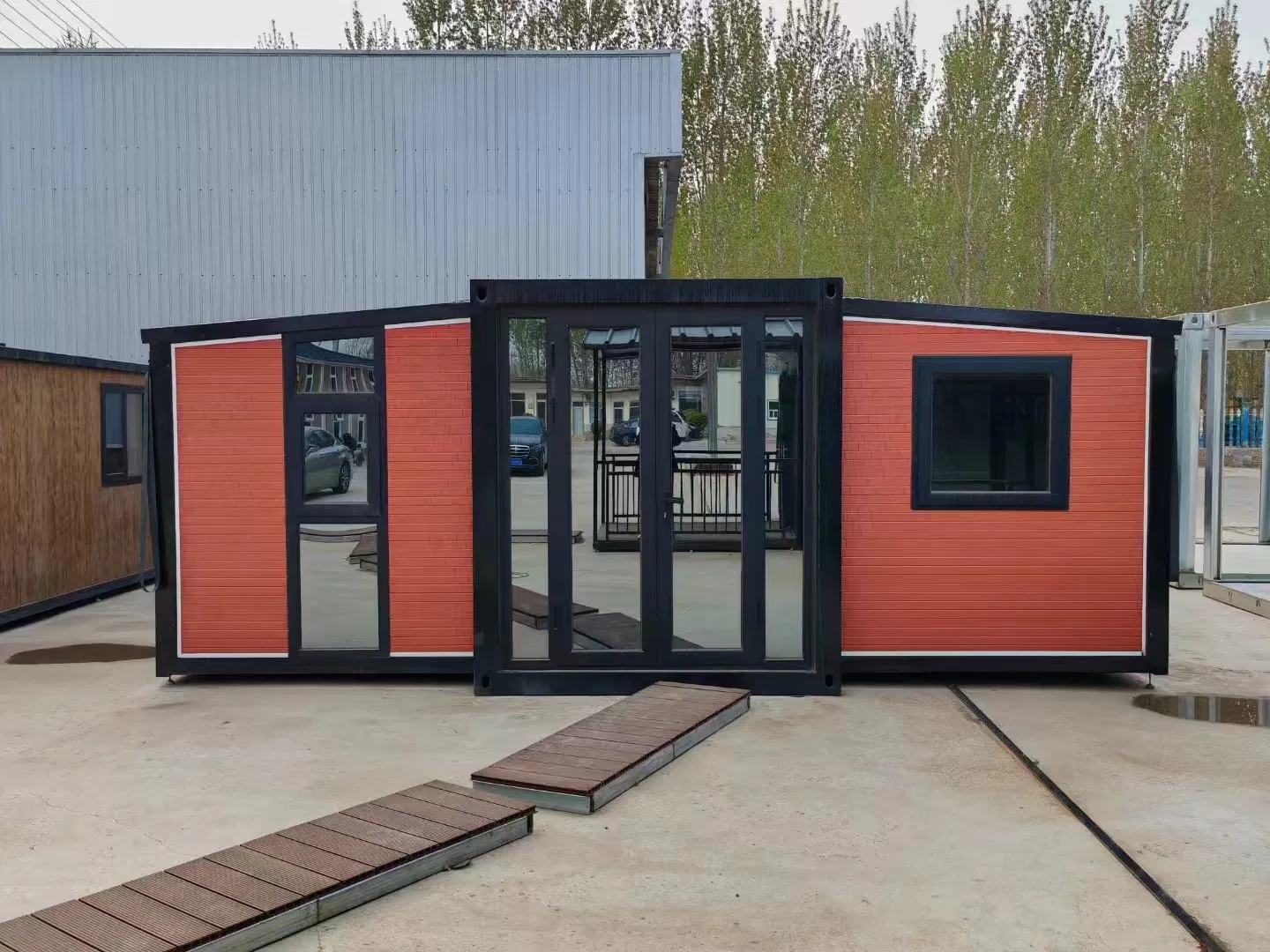 Ready Made 2 3 4 5 Bedroom Prefabricated House Prefab Modular Homes Folding Expandable Container House 20FT Living Tiny Houses