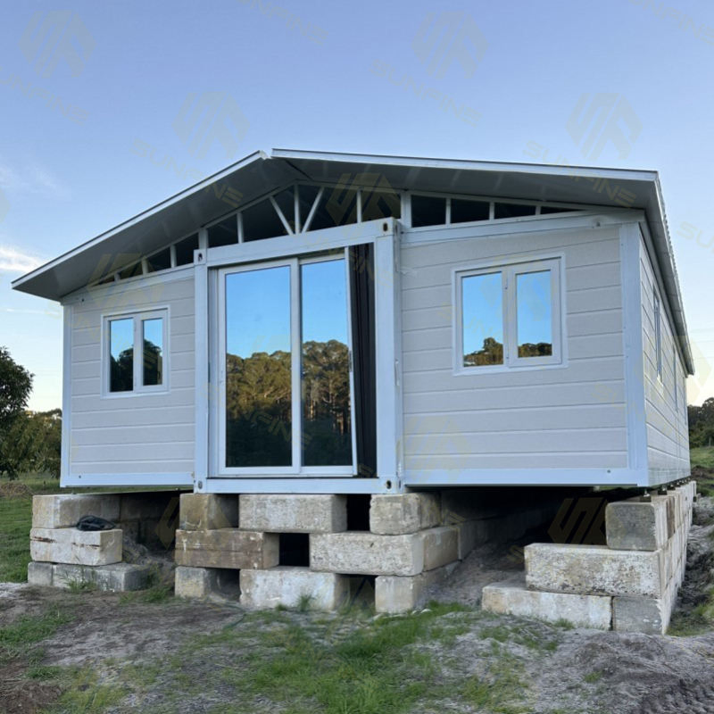 Expandable Emergency Housing Unit for Residential and Office Use