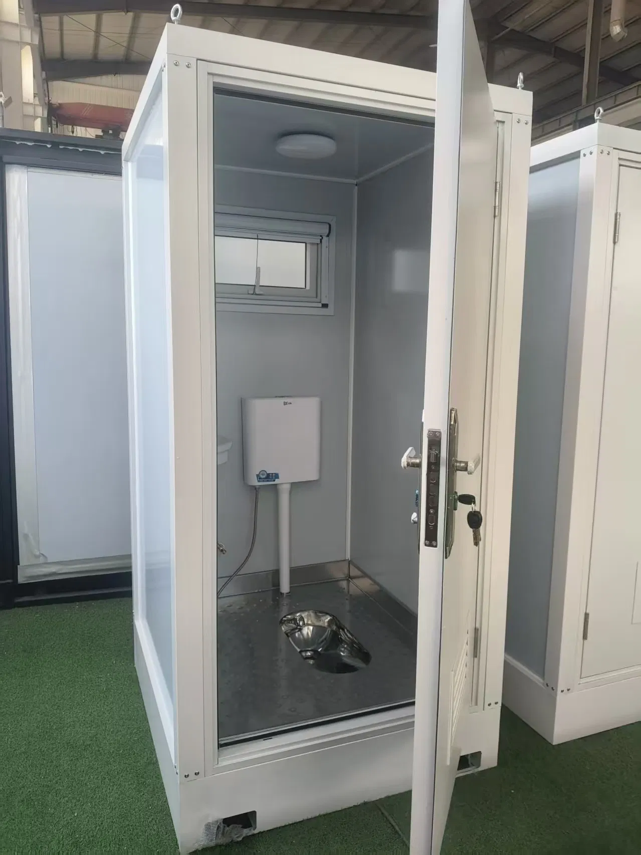 Durable Mobile Toilet Unit for Outdoor Events and Construction Site Sanitation Use