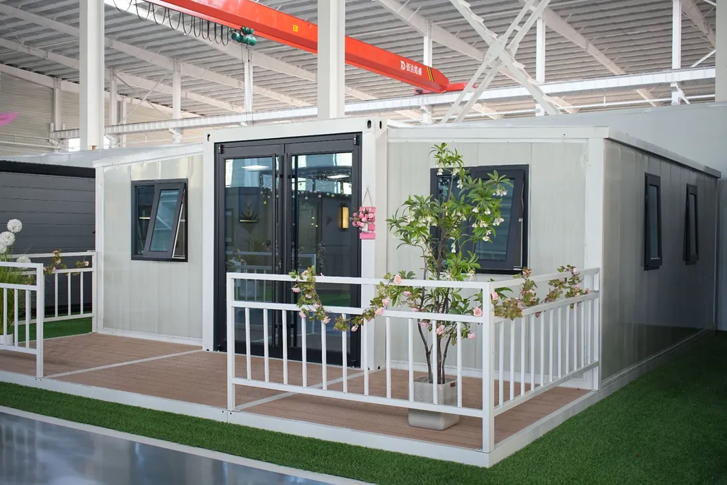 Stylish Prefab Living Unit Featuring Kitchen and Bathroom Amenities