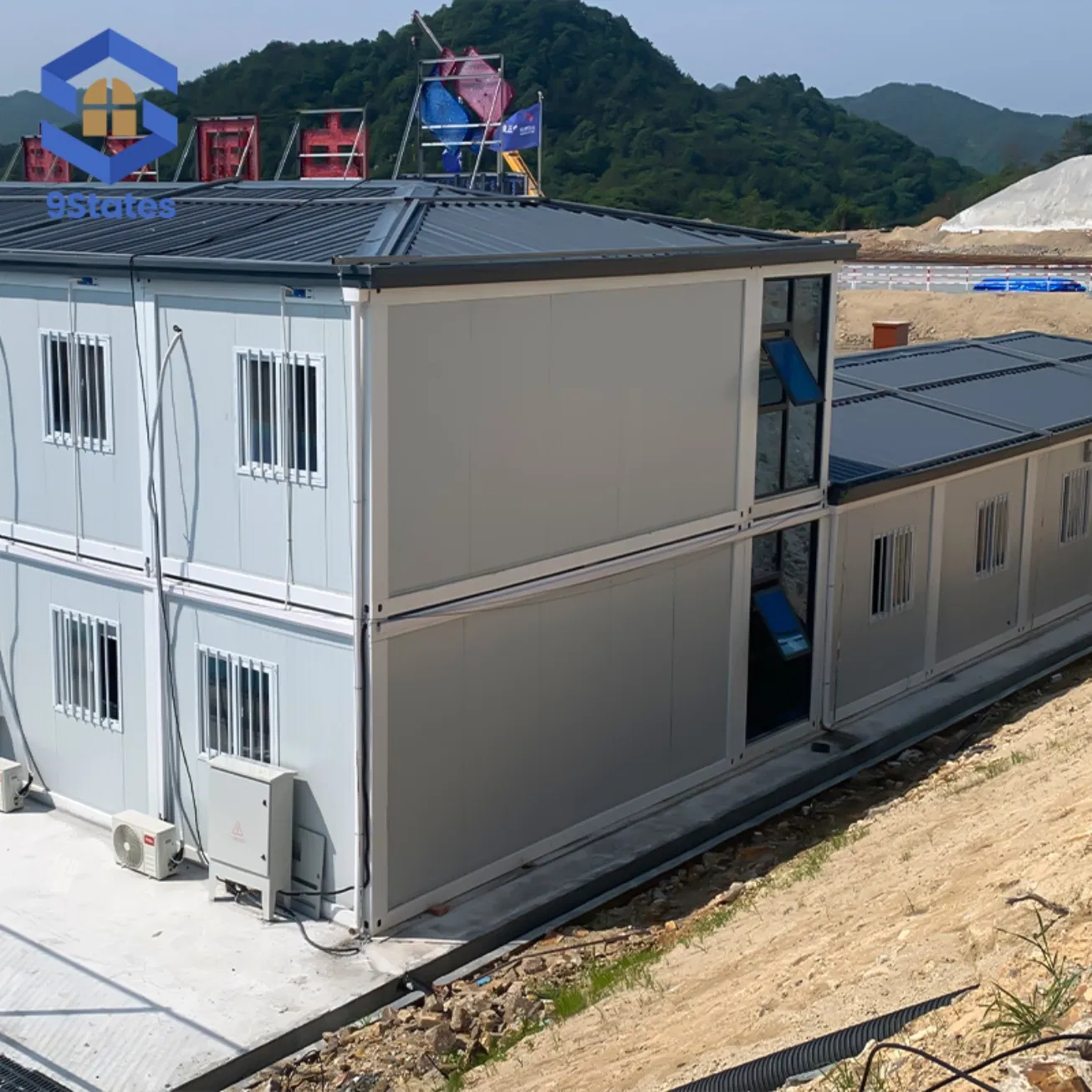 Fire Retardant Lightweight Prefab Prefabricated Container Tiny House for Warehouse Park Dormitory/Military Camps/Student Housing