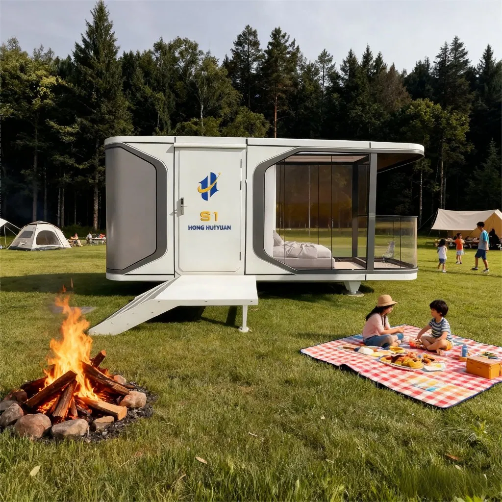 Steel Structure Container House Prefabricated Home off-Grid Solar Powered Capsule House