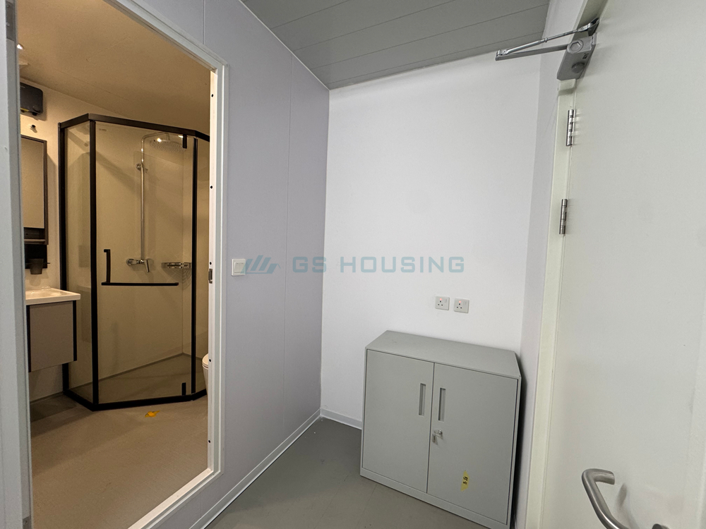 Customized Earthquake Resistant Safe Living Camping Worker Modular Prefabricated Container House Dormitory Prefab Flat Pack Container House