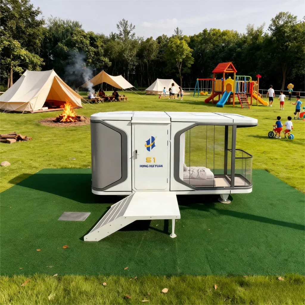 Steel Structure Container House Prefabricated Home off-Grid Solar Powered Capsule House