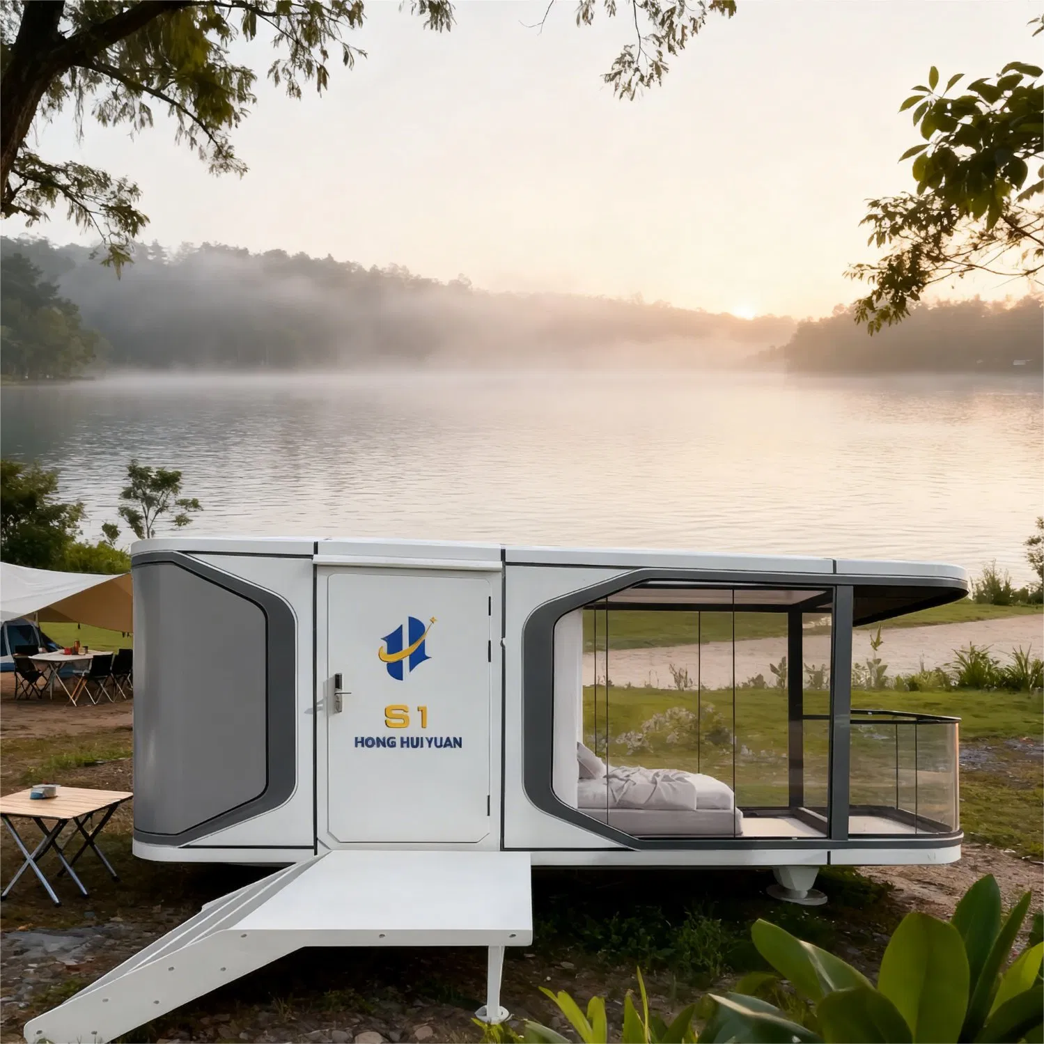 Steel Structure Container House Prefabricated Home off-Grid Solar Powered Capsule House