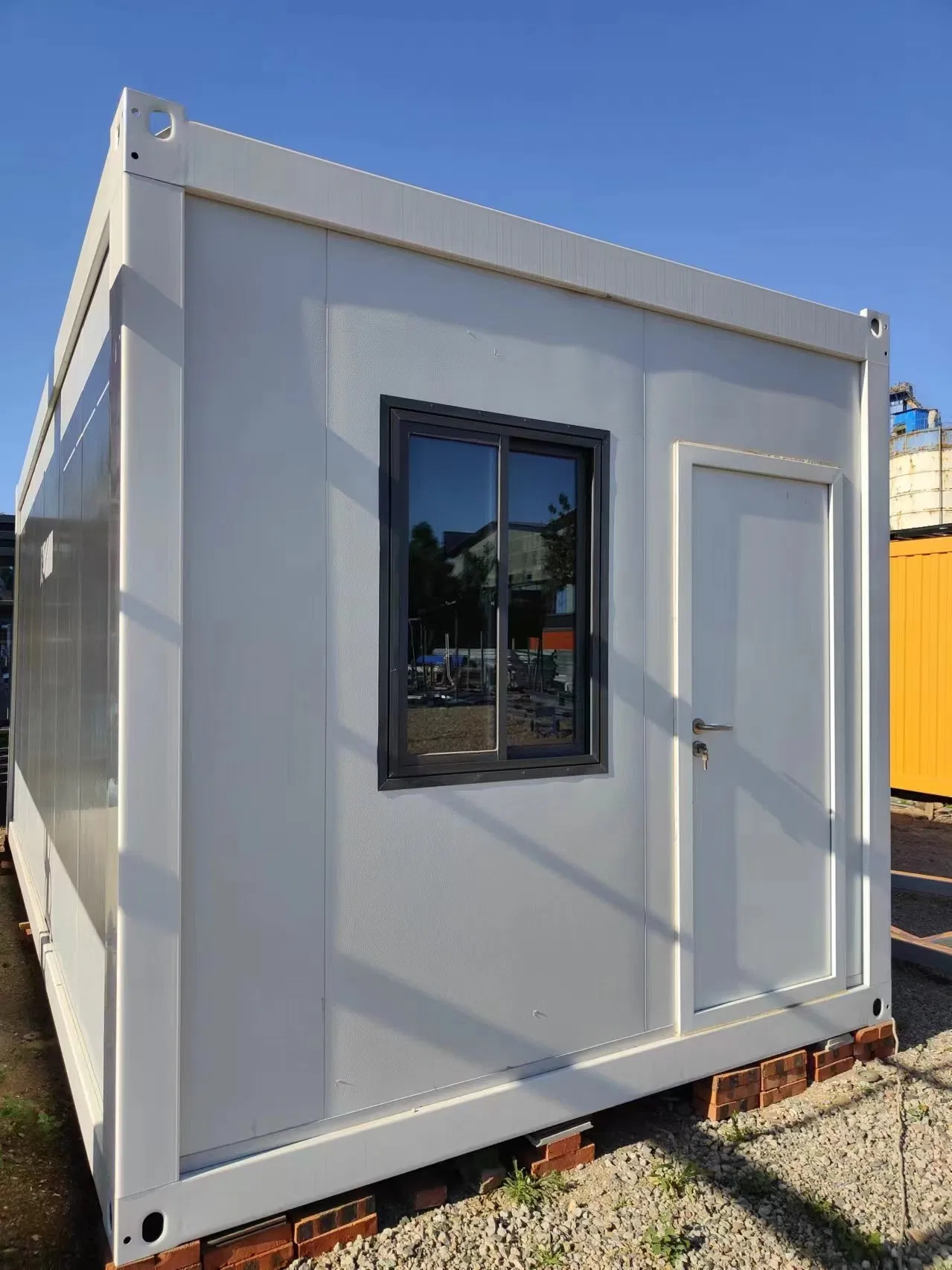 Container House, Modular Small House, Low-Cost Collective Dormitory, Independent Bathroom, with Solar Energy and Underfloor Heating, off Grid Living
