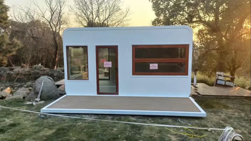 Apple Cabin Container Shop Exterior