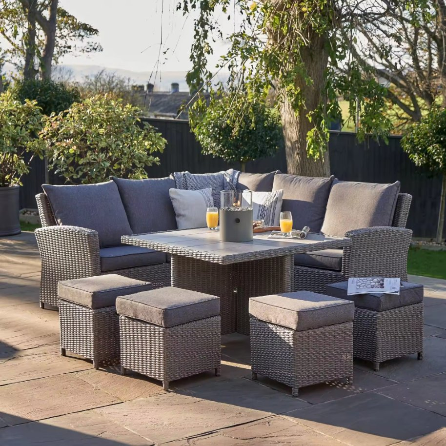 Patio Rattan Furniture Backyard Dining Table and Chair Outdoor Wicker Sectional Garden Modern Outdoor Sofa