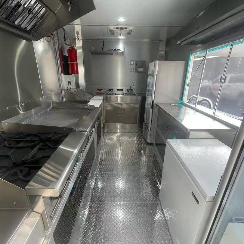 Street Vending Mobile Food Truck with Full Equipment Mini Beer Bar Food Cart for Snack Food Application