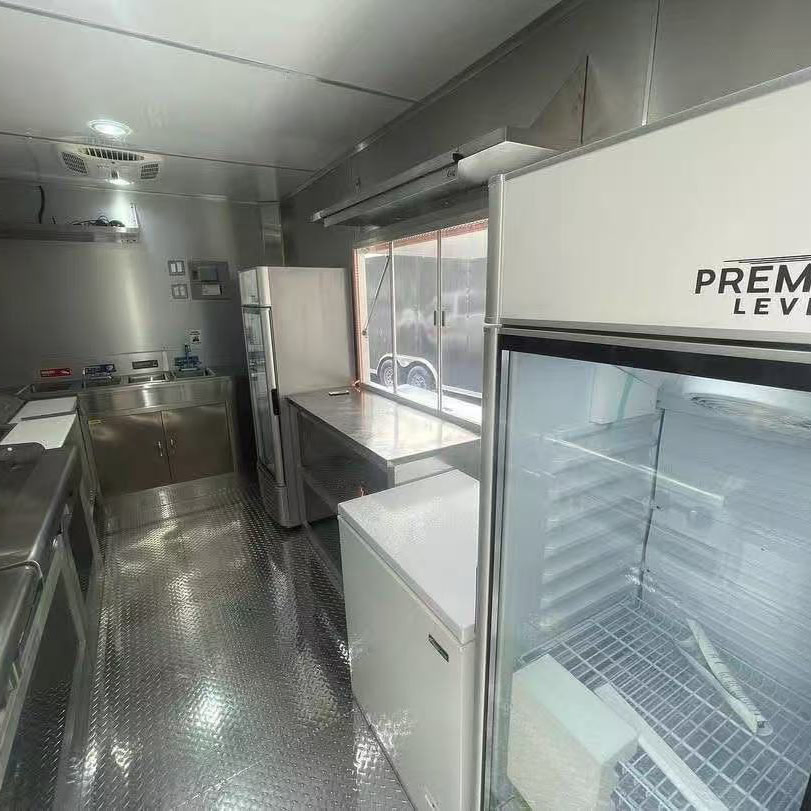 Street Vending Mobile Food Truck with Full Equipment Mini Beer Bar Food Cart for Snack Food Application