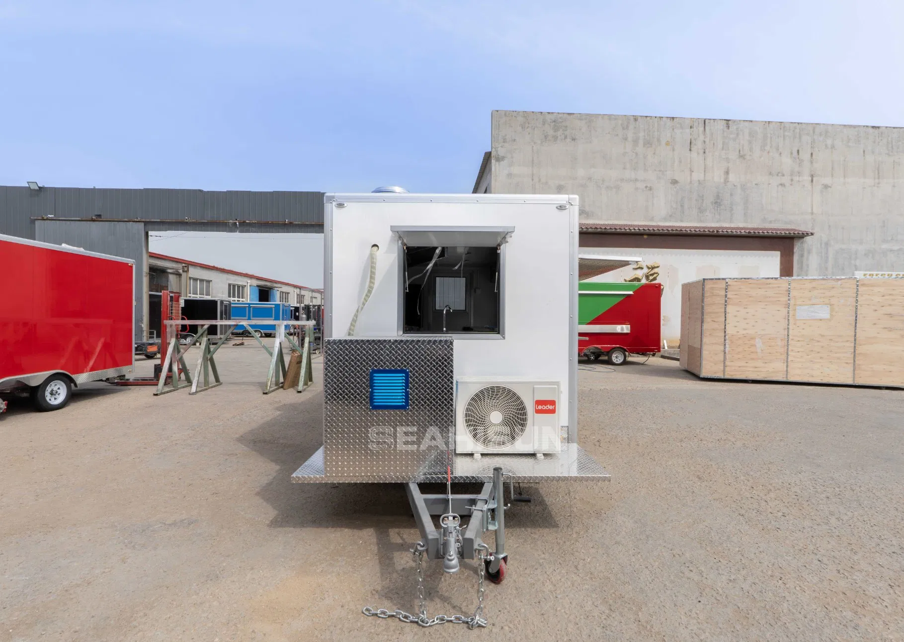 Customized Hot Dog Hamburger Pizza Fast Food Truck Food Trailer Juice Bar Car Hot Dog Cart with Grill Mobile Pizza Fast Food Cart with Full Kitchen for Sale