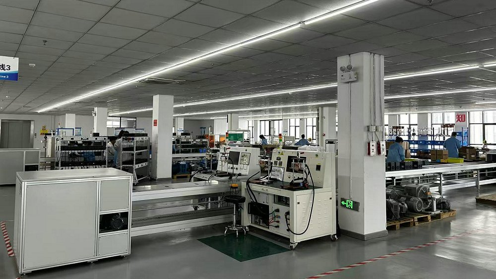 Packaging line for solar energy products