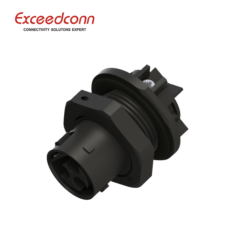 32A 3 Pins Pluggable Male Plug Cable Screw Fixing Solar PV Connectors