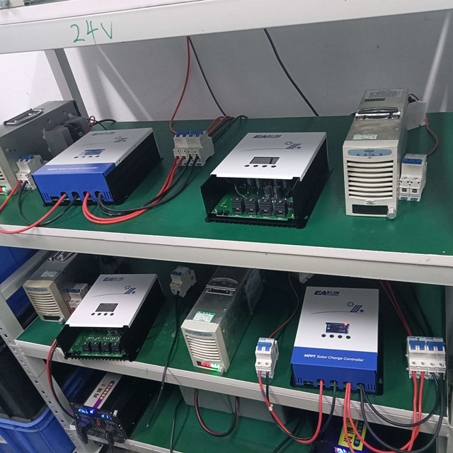 MPPT 60A Battery Charger 12V 24V 36V 48V 180V PV Input LCD Lead Acid Lithium Lifepo4 Solar Charge Controller IP21 Enclosure 99%