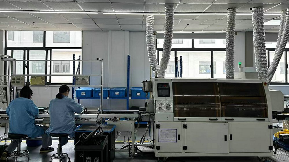 Precision welding in solar panel manufacturing