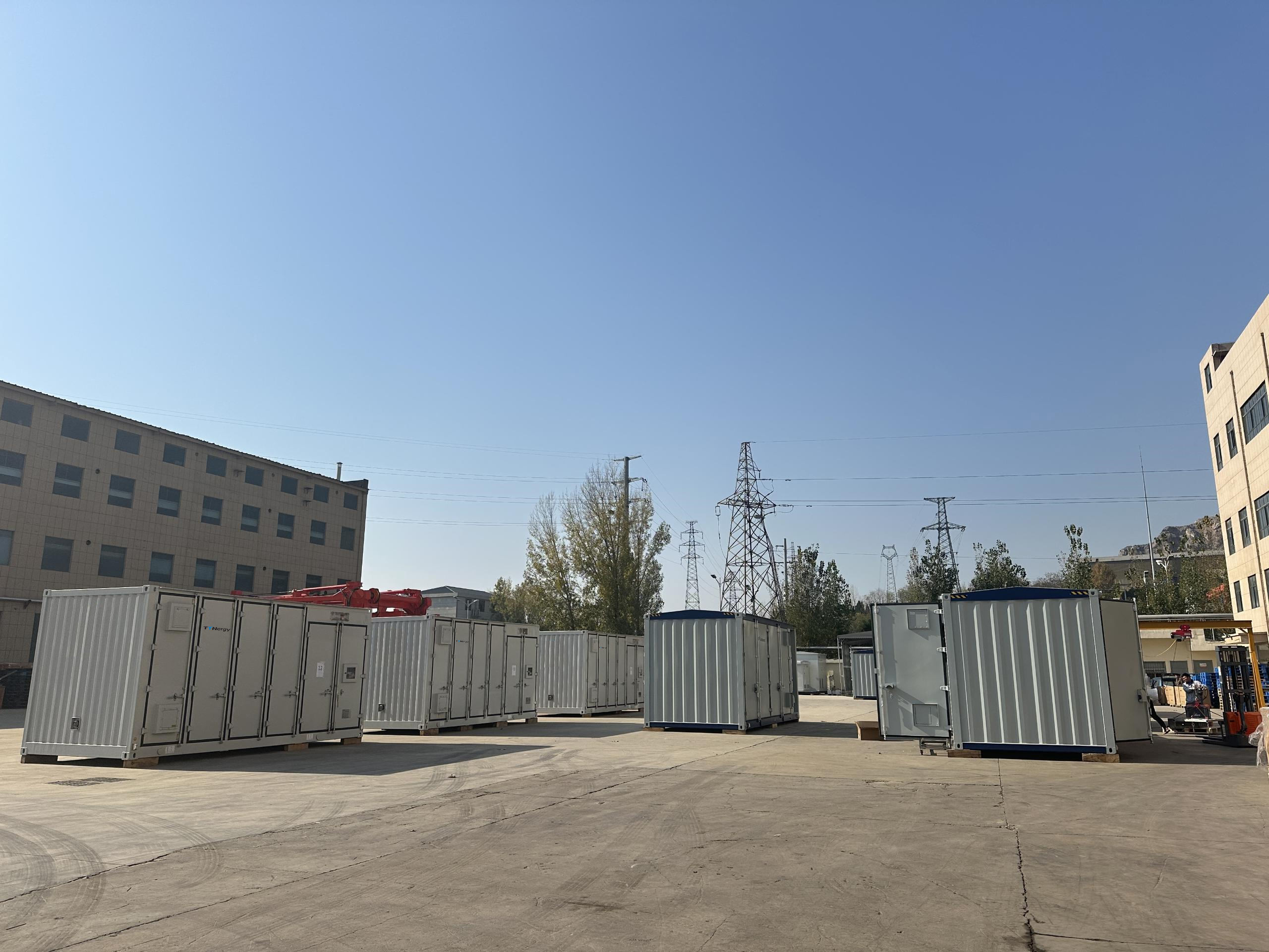 Outdoor All in One 75kWh 150kWh 200kWh 300kWh Solar Battery Energy Storage System Microgrid BESS with PCS+ Industrial Batteries