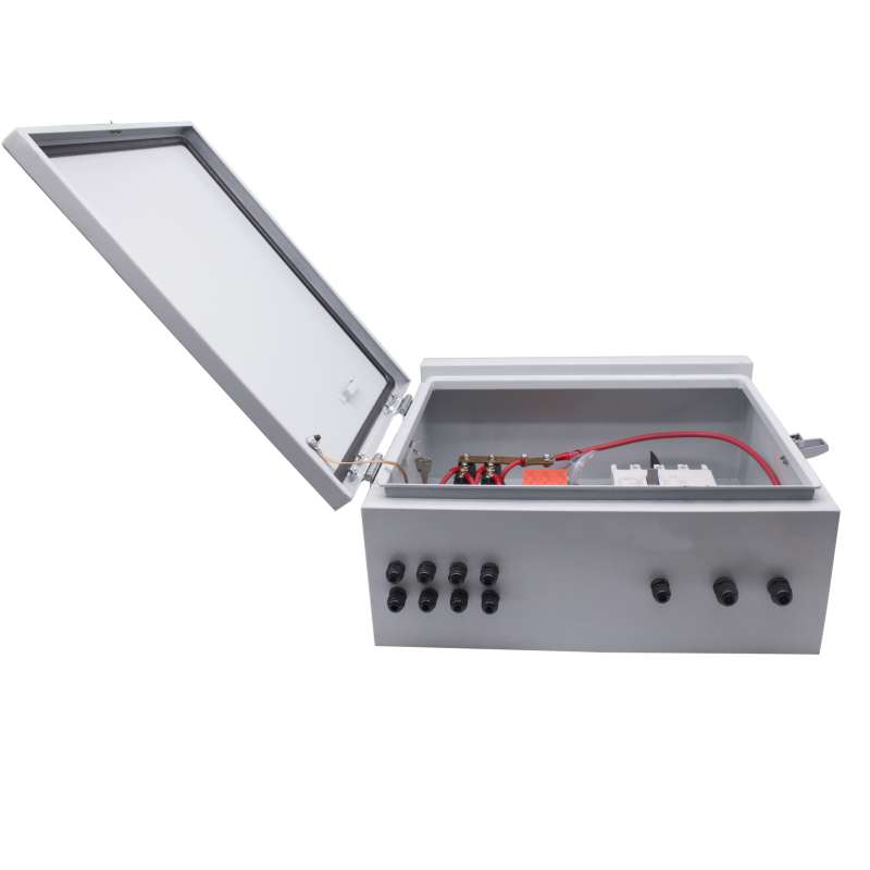 High Quality IP65 Waterproof Metal DC PV Combiner Box for Large Desert Ground Solar Power Station