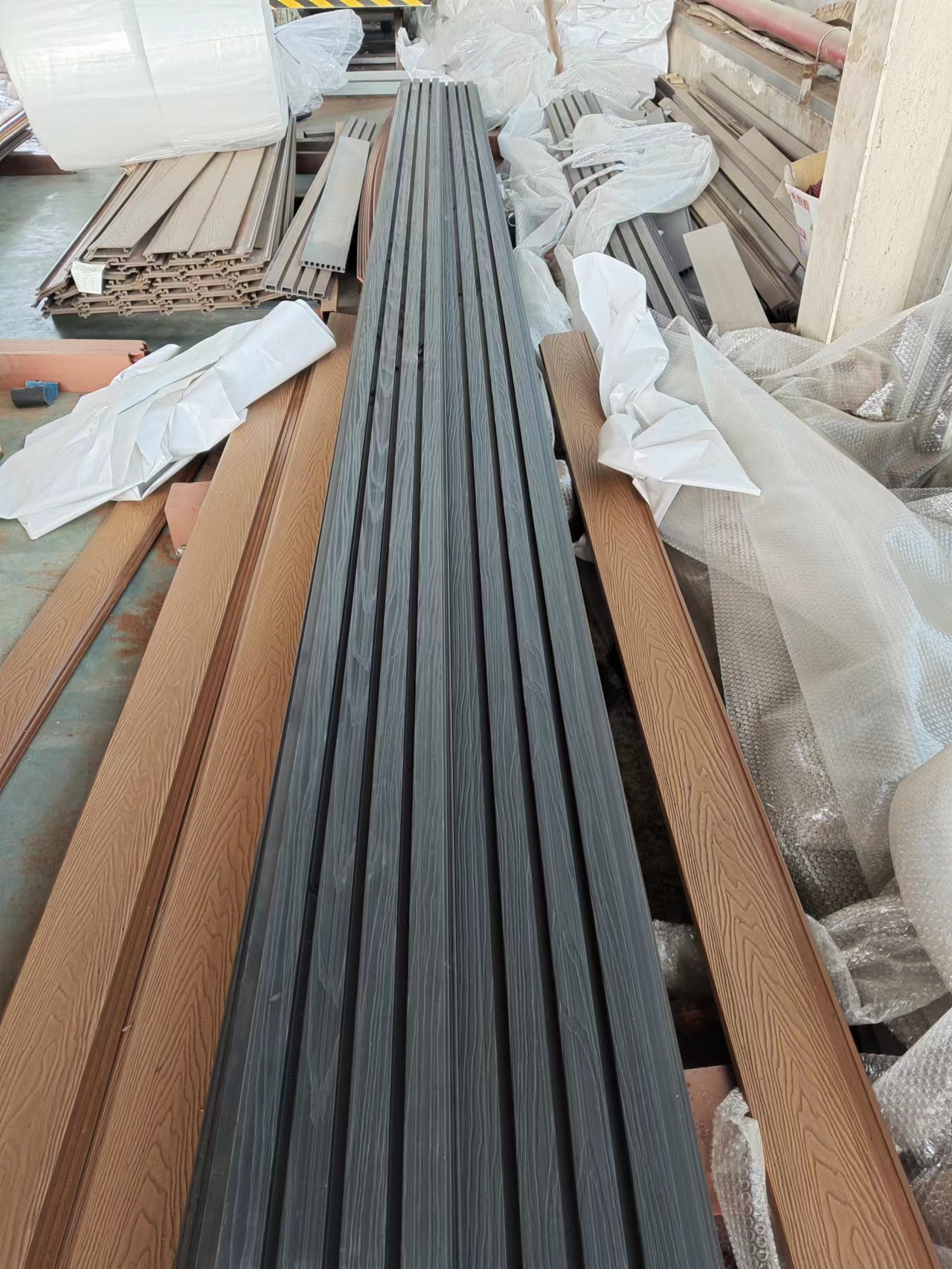 Outdoor Decorative Wpc Wall Panel Exterior Anti-uv Wall Cladding