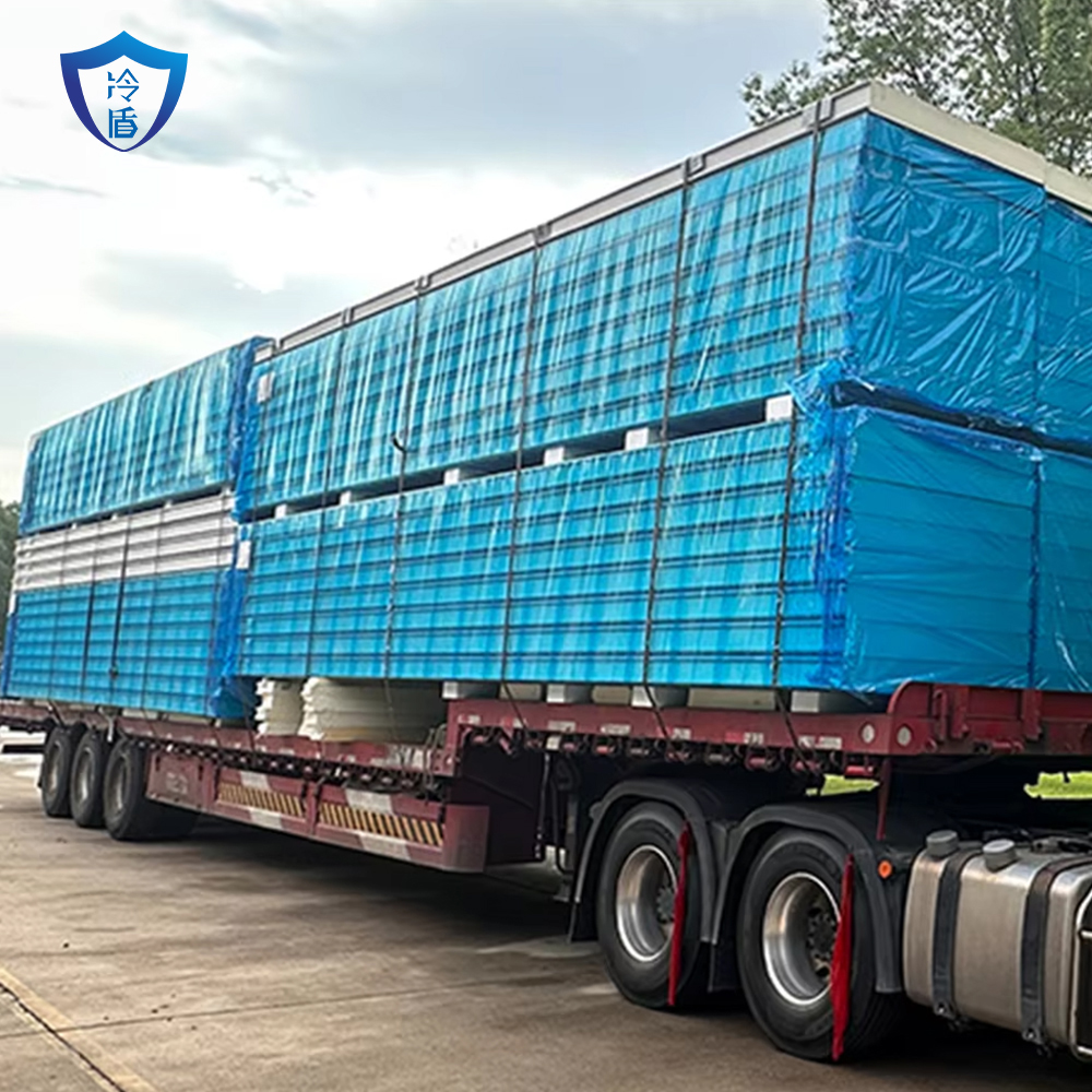 New Fire Resistant PIR Insulated Sandwich Panel, Polyurethane Foam Board for Cold Room Wall, Roof and Ceiling Installation