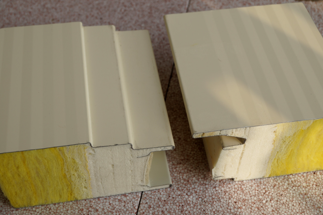 Fiberglass Wool Sandwich Panels Manufacturer Roof Wall Panels EPS Fireproof Insulated Sandwich