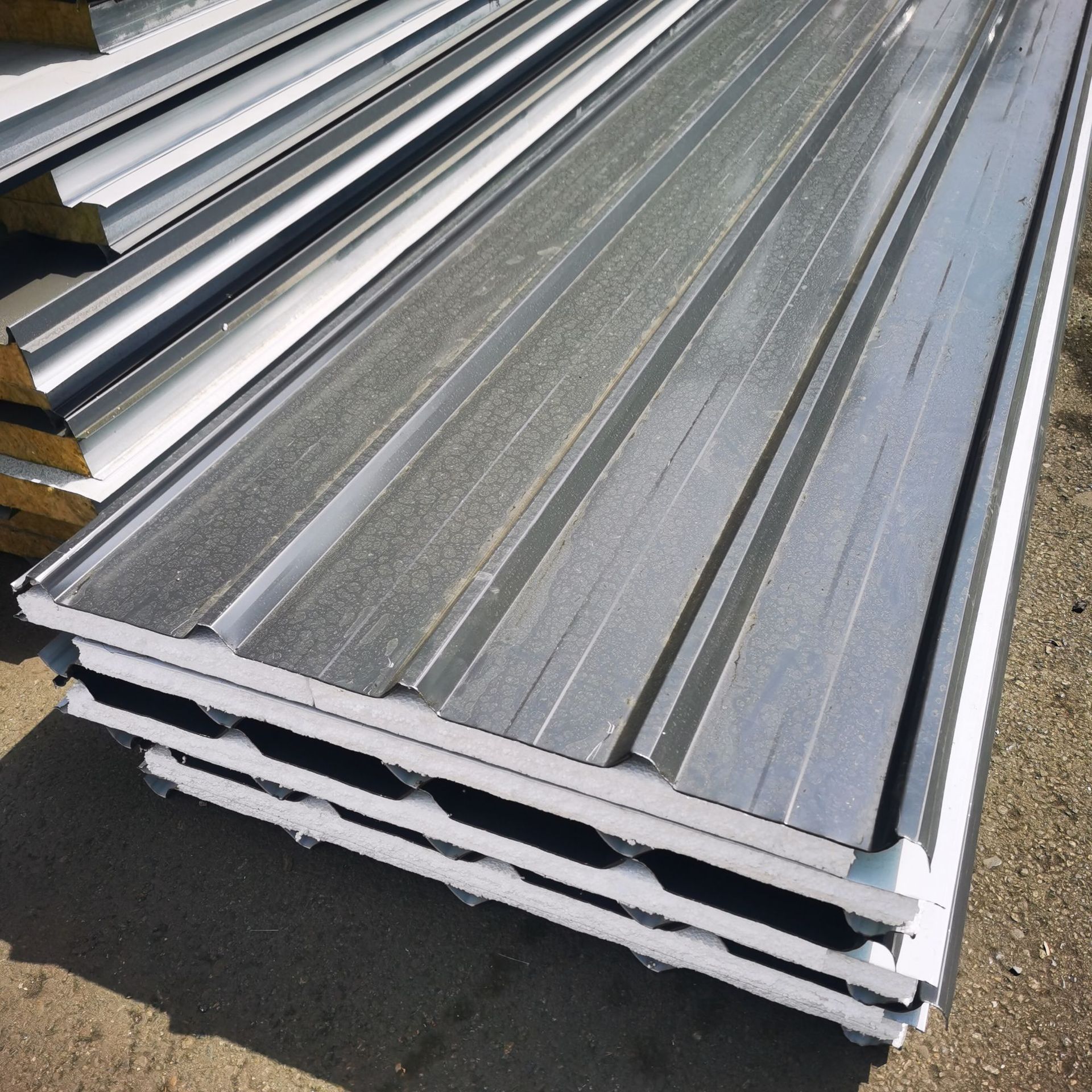 Heat Insulation 50mm/75mm/80mm/100mm/150mm Sandwich Panel Waterproof Prefabricated EPS Roof Panels