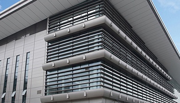 Aluminium Solid Panel Facade Cladding Modern Hotel Hospital Use Seamless Installation Wind Resistant Fireproof 1.5 2.0 2.5 3.0mm